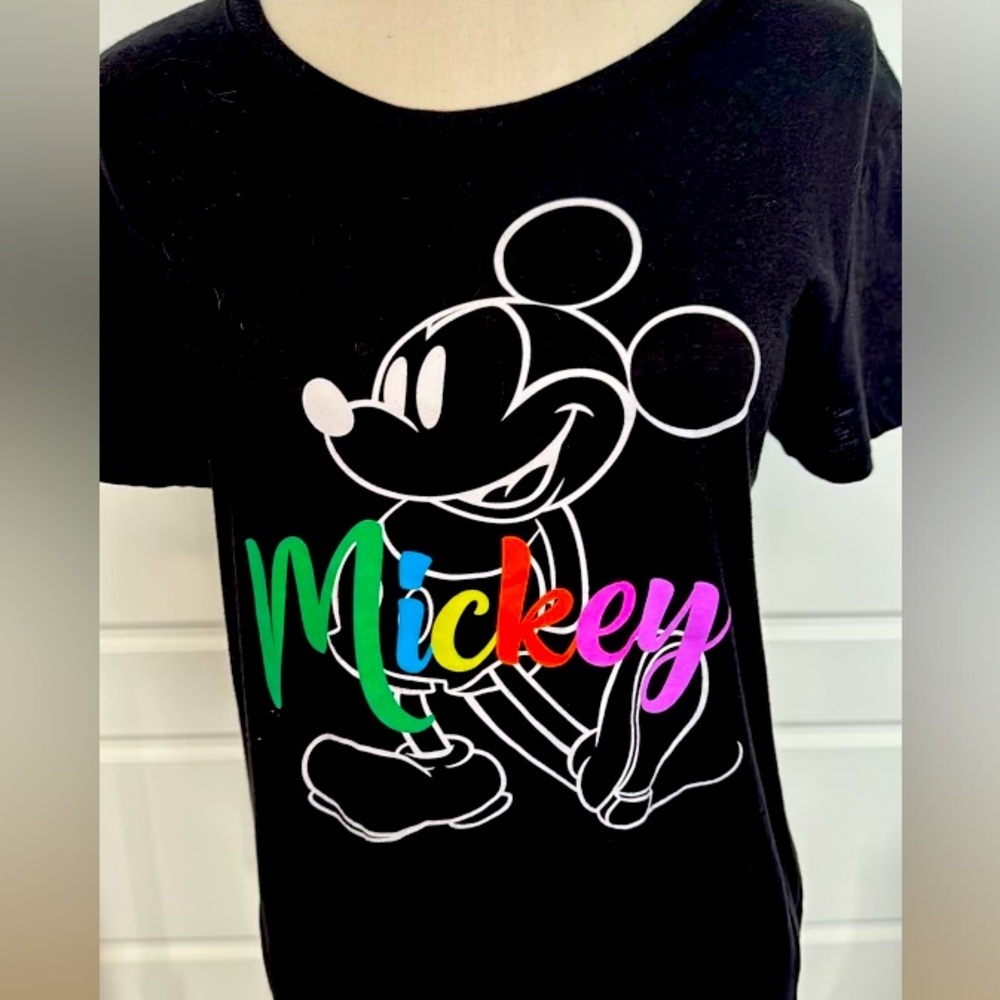 MICKEY MOUSE LADIES TOP SIZE MEDIUM